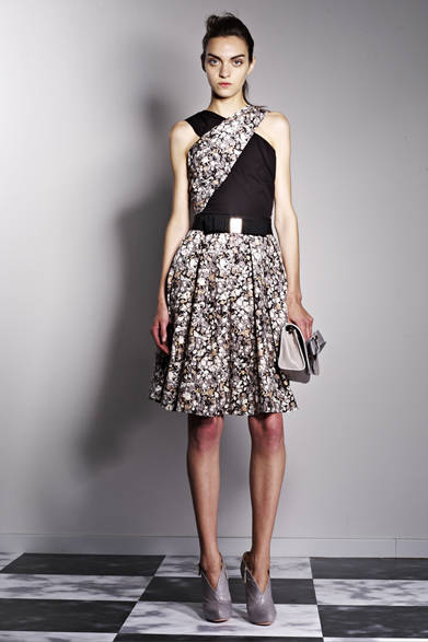 　2013年春夏プレコレクション　Photographs by Philip Riches