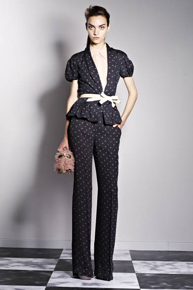 　2013年春夏プレコレクション　Photographs by Philip Riches