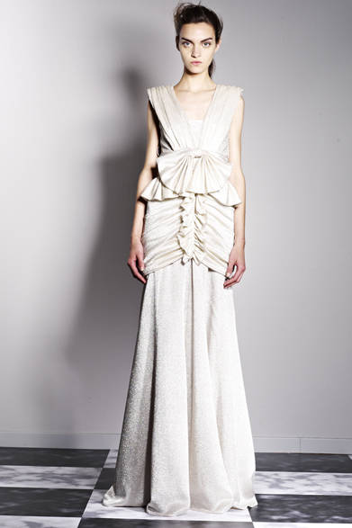 　2013年春夏プレコレクション　Photographs by Philip Riches