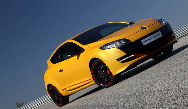 <strong>ルノー メガーヌ ルノー・スポール｜Renault Megane Renault Sport</strong>（写真は本国仕様）