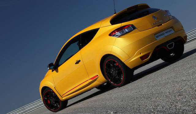 <strong>ルノー メガーヌ ルノー・スポール｜Renault Megane Renault Sport</strong>（写真は本国仕様）