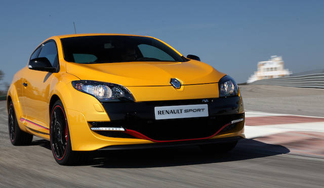 <strong>ルノー メガーヌ ルノー・スポール｜Renault Megane Renault Sport</strong>（写真は本国仕様）