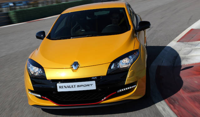 <strong>ルノー メガーヌ ルノー・スポール｜Renault Megane Renault Sport</strong>（写真は本国仕様）
