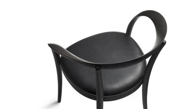 <strong>Arflex｜アルフレックス</strong>　アームチェア「OMEGA」　11万3400円～