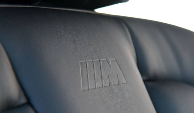 <strong>BMW M6 Copue & M6 Cabriolet｜ビー・エム・ダブリュー M6クーペ</strong>