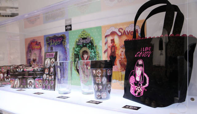 <strong>MEDICOM TOY｜メディコム・トイ</strong>　© RUNE・PURO CO.,LTD.