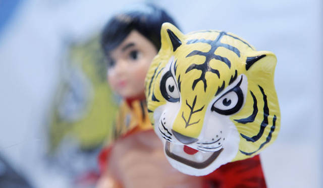 <strong>MEDICOM TOY｜メディコム・トイ</strong>　© 梶原一騎・辻なおき/講談社