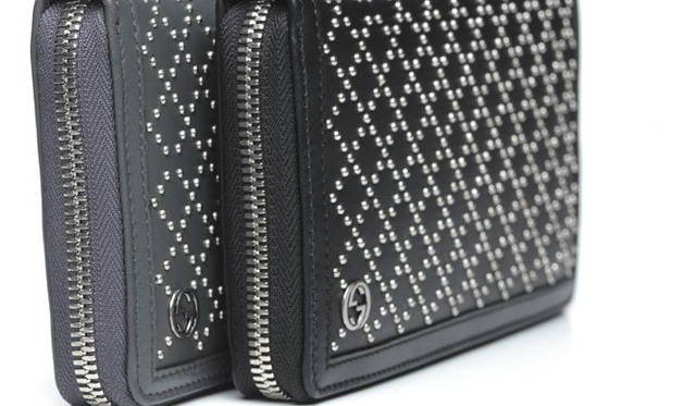 <strong>GUCCI｜グッチ</strong>　長財布 各8万4000円