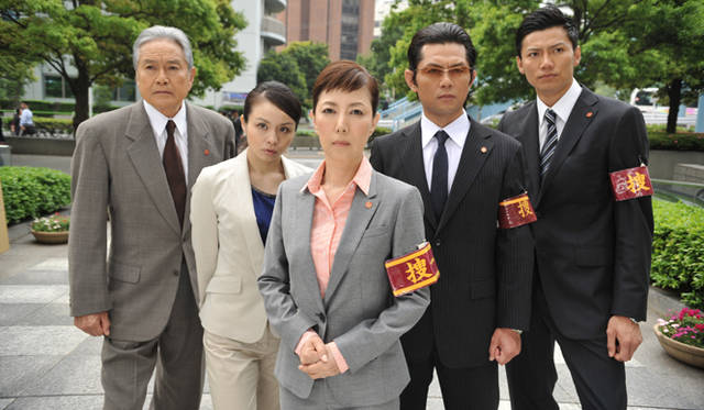 <strong>戸田恵子｜ガサ入れ専門の刑事、姫野瑶子を熱演！　新ドラマ『刑事・ガサ姫』</strong>　
