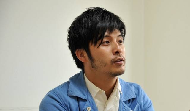 <strong>伊藤嶺花 × 坂口恭平｜スピリチュアル対談（後編）</strong>　「真夜中の代々木公園で、上を見たら、木星と月と金星が一直線になっているんです。『なんで一直線になってるの？』って声にだしたら、涙が出てきて……。きっと過去の記憶がよみがえってきて、涙が止まらなくなったんですね」（坂口恭平さん）