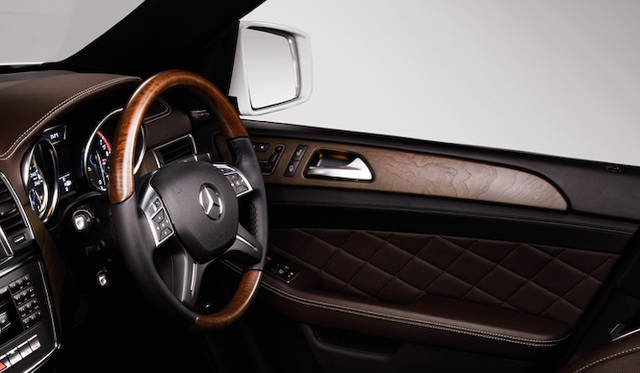 <strong>Mercedes-Benz M-Class Edition1｜メルセデス・ベンツ Mクラス エディション1</strong>