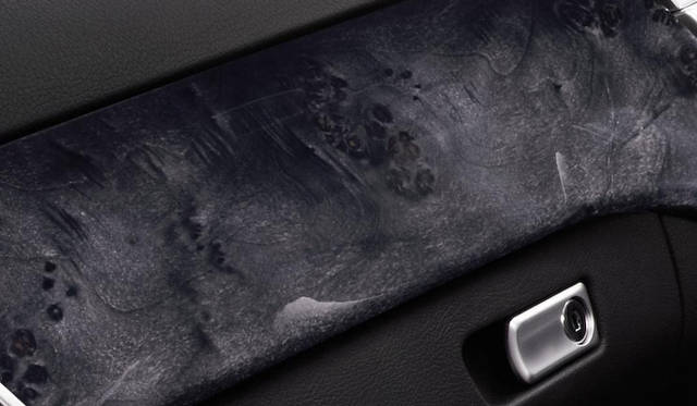 <strong>Mercedes-Benz M-Class｜メルセデス・ベンツ Mクラス </strong>