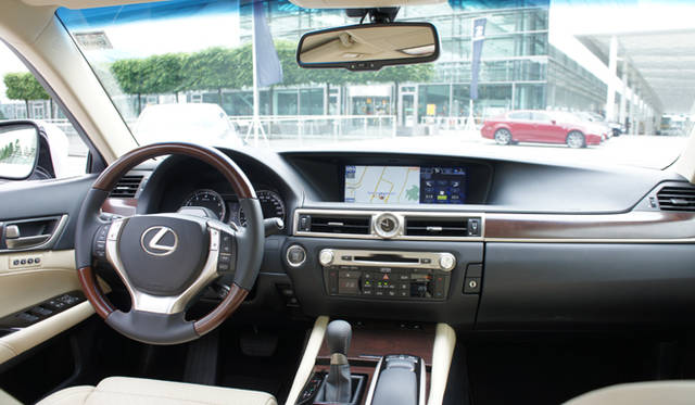 <strong>Lexus GS450h｜レクサス GS450h</strong>