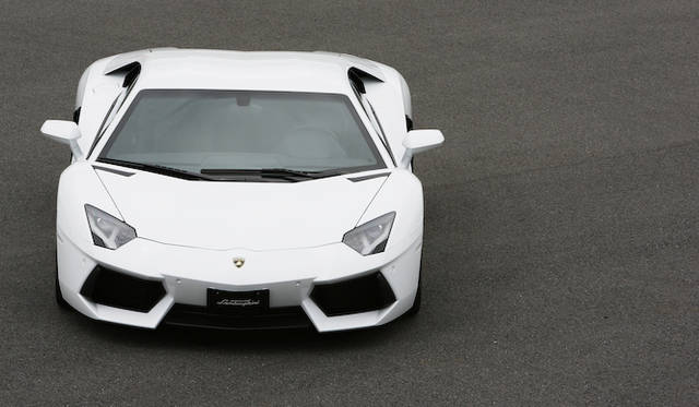 <strong>Lamborhghini Aventador LP 700-4｜ランボルギーニ アヴェンタドール LP 700-4</strong>