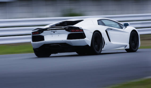 <strong>Lamborhghini Aventador LP 700-4｜ランボルギーニ アヴェンタドール LP 700-4</strong>