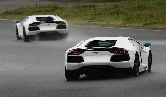 <strong>Lamborhghini Aventador LP 700-4｜ランボルギーニ アヴェンタドール LP 700-4</strong>