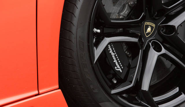 <strong>Lamborhghini Aventador LP 700-4｜ランボルギーニ アヴェンタドール LP 700-4</strong>