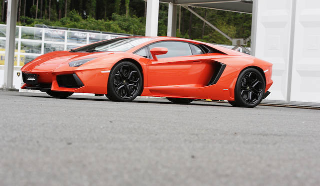 <strong>Lamborhghini Aventador LP 700-4｜ランボルギーニ アヴェンタドール LP 700-4</strong>