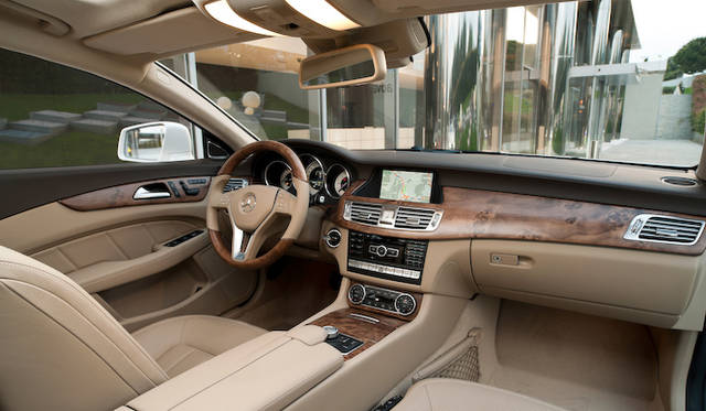 <strong>Mercedes-Benz CLS Shooting Brake｜メルセデス・ベンツ CLS シューティングブレイク</strong>