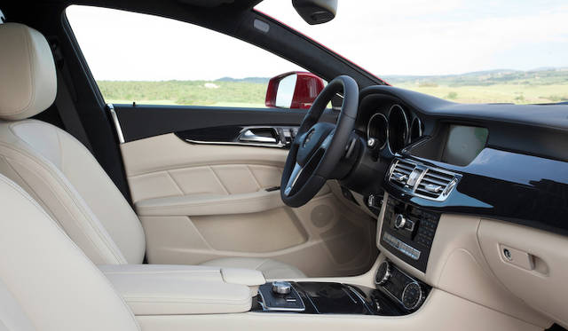 <strong>Mercedes-Benz CLS Shooting Brake｜メルセデス・ベンツ CLS シューティングブレイク</strong>