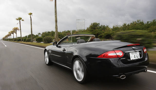 <strong>Jaguar XK Portfolio Convertible｜ジャガー XKポートフォリオ コンバーチブル</strong>