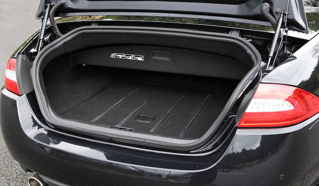 <strong>Jaguar XK Portfolio Convertible｜ジャガー XKポートフォリオ コンバーチブル</strong>