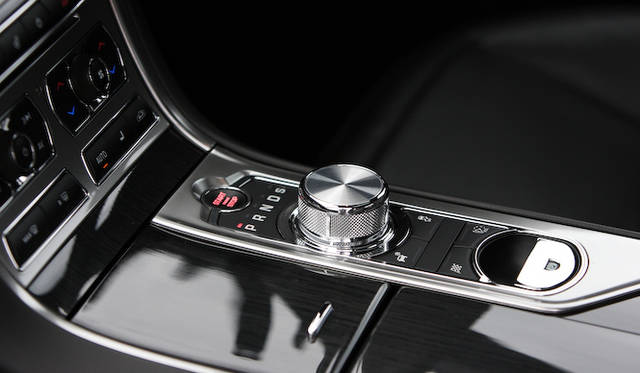 <strong>Jaguar XFR｜ジャガー XFR</strong>