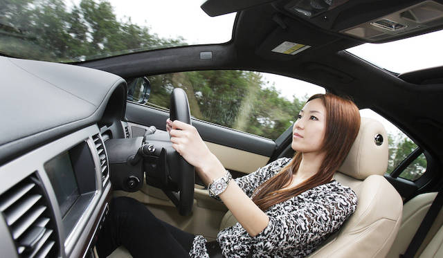 <strong>Jaguar XF 3.0 Premium Luxury｜ジャガー XF 3.0プレミアム ラグジュアリー</strong>