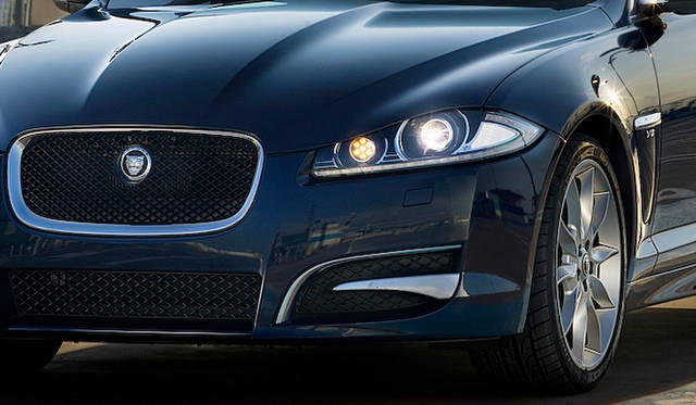 <strong>Jaguar XF｜ジャガー XF</strong>