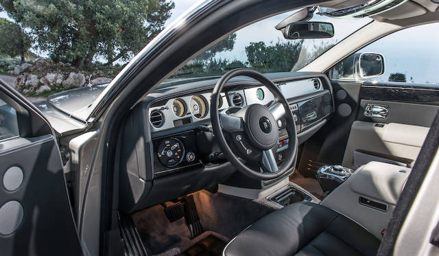 <strong>Rolls-Royce Phantom SeriesII｜ロールス・ロイス ファントム シリーズII</strong>