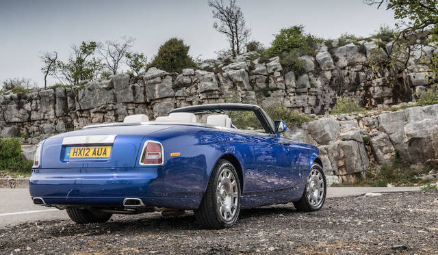 <strong>Rolls-Royce Phantom SeriesII Drop Head Coupe｜ロールス・ロイス ファントム シリーズII ドロップヘッドクーペ</strong>