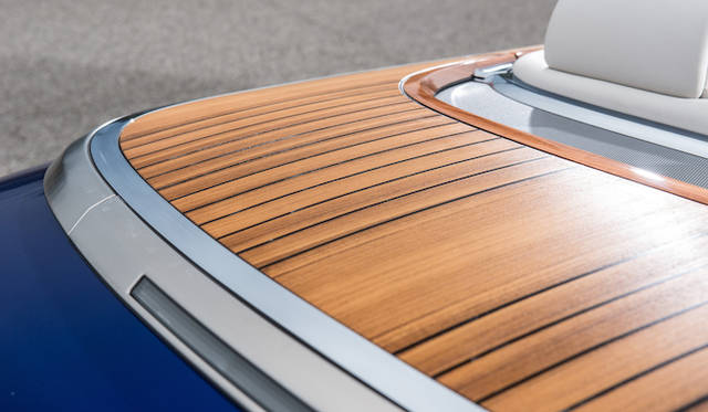 <strong>Rolls-Royce Phantom SeriesII Drop Head Coupe｜ロールス・ロイス ファントム シリーズII ドロップヘッドクーペ</strong>