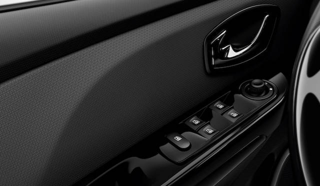 <strong>Renault Clio (Lutecia)｜ルノー ルーテシア（クリオ）</strong>