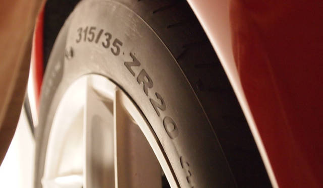 <strong>Ferrari F12berlinetta｜フェラーリ F12ベルリネッタ</strong>