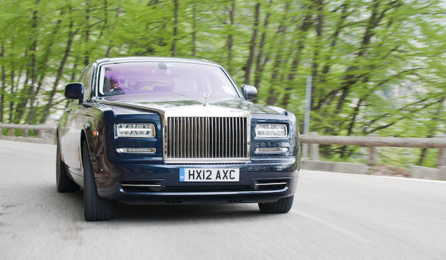 <strong>Rolls-Royce Phantom Coupe (series II)｜ロールス・ロイス ファントム クーペ（シリーズII）</strong>