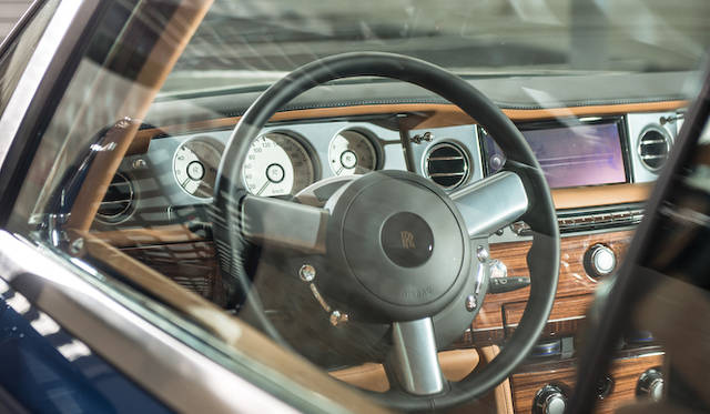 <strong>Rolls-Royce Phantom Coupe (series II)｜ロールス・ロイス ファントム クーペ（シリーズII）</strong>