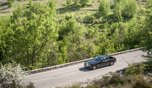 <strong>Rolls-Royce Phantom (series II)｜ロールス・ロイス ファントム（シリーズII）</strong>
