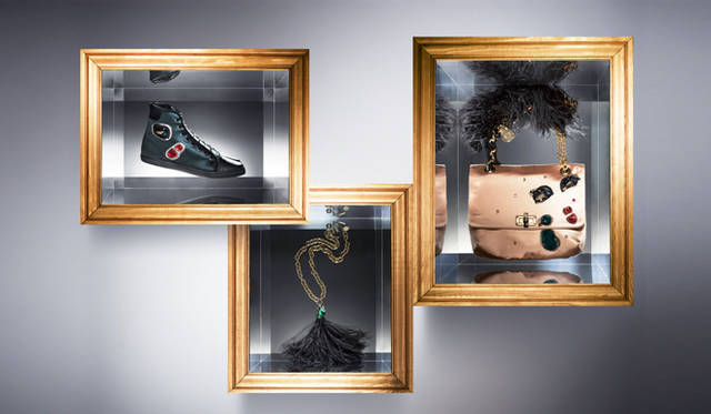 <strong>LANVIN│ランバン</strong>　左から　シューズ　参考商品、ネックレス　10万1850円、バッグ　22万7850円　©Lanvin