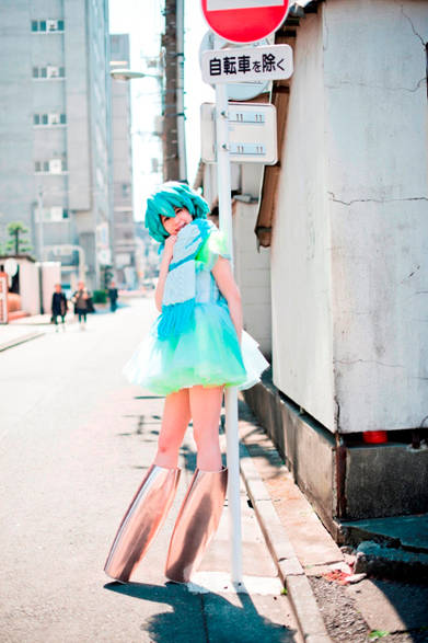 <strong>ART│『Future Beauty 日本ファッションの未来性』展</strong>　ミキオサカベ／坂部三樹郎、シュエ・ジェンファン　2011年秋冬 ©株式会社ミキオサカベ