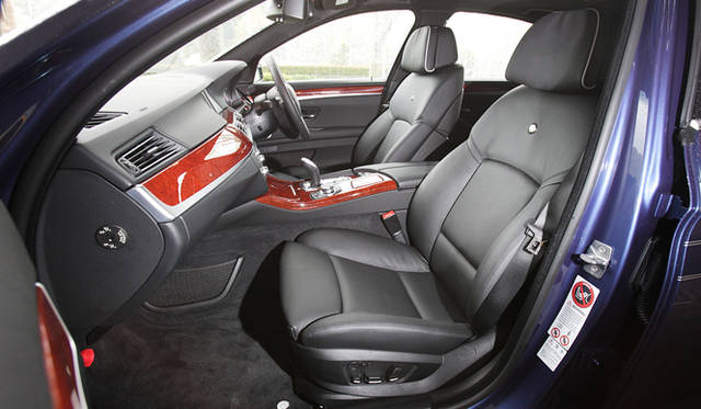 <strong>BMW ALPINA B5 BITURBO LIMOUSINE｜ BMW アルピナ B5 ビターボ リムジン</strong>