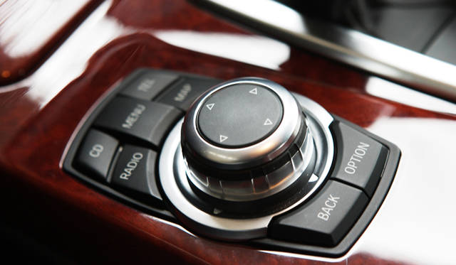 <strong>BMW ALPINA B5 BITURBO LIMOUSINE｜ BMW アルピナ B5 ビターボ リムジン</strong>