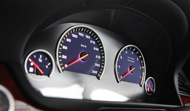 <strong>BMW ALPINA B5 BITURBO LIMOUSINE｜ BMW アルピナ B5 ビターボ リムジン</strong>