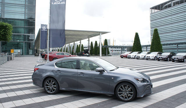 <strong>Lexus GS450h｜レクサス GS450h</strong>