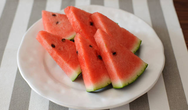 スイカやメロンはできれば単品でどうぞ