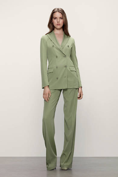 　2013年春夏プレコレクション