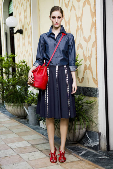 　2013年春夏プレコレクション