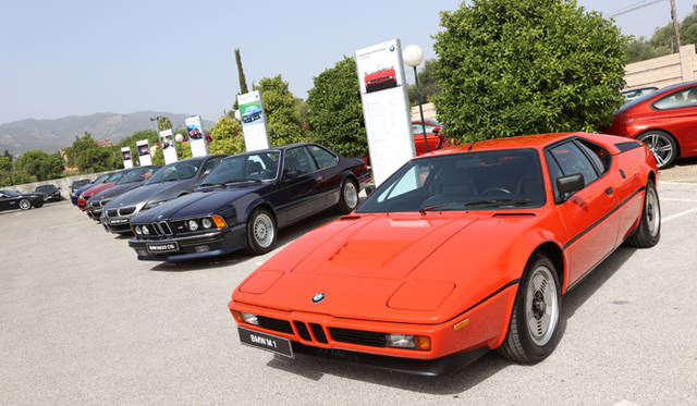 歴代のMモデルクーペが揃う　手前は1978年に発表され、477台が生産された BMW M1　イタルデザイン・ジウジアーロのデザインになるこのクルマ　現在 後継機登場の噂がある