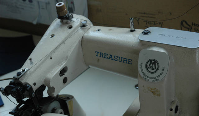665_22_dove <strong>DOVE|ダブ</strong> TREASUREは専用ミシンで有名
