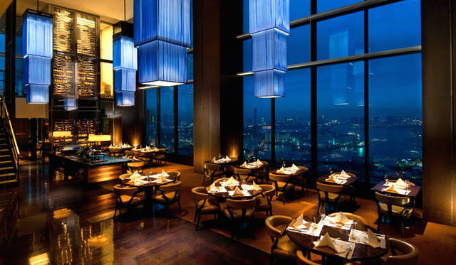 <strong>ジャパン・レストラン・ウィーク2012 サマープレミアム</strong>　チャイナブルー（東京都港区東新橋1-9-1 コンラッド東京28階　Tel. 03-6388-8745）