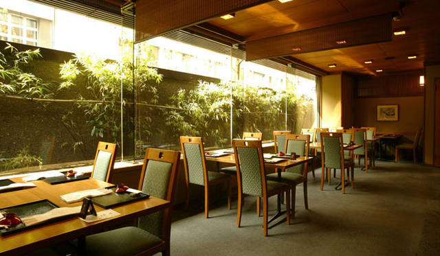 <strong>ジャパン・レストラン・ウィーク2012 サマープレミアム</strong>　つきぢ 田村（東京都中央区築地2-12-11　Tel. 03-3541-2591）